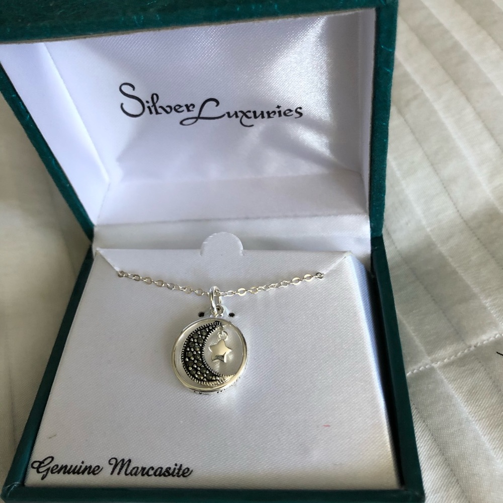 Silver marcasita pendant NEW